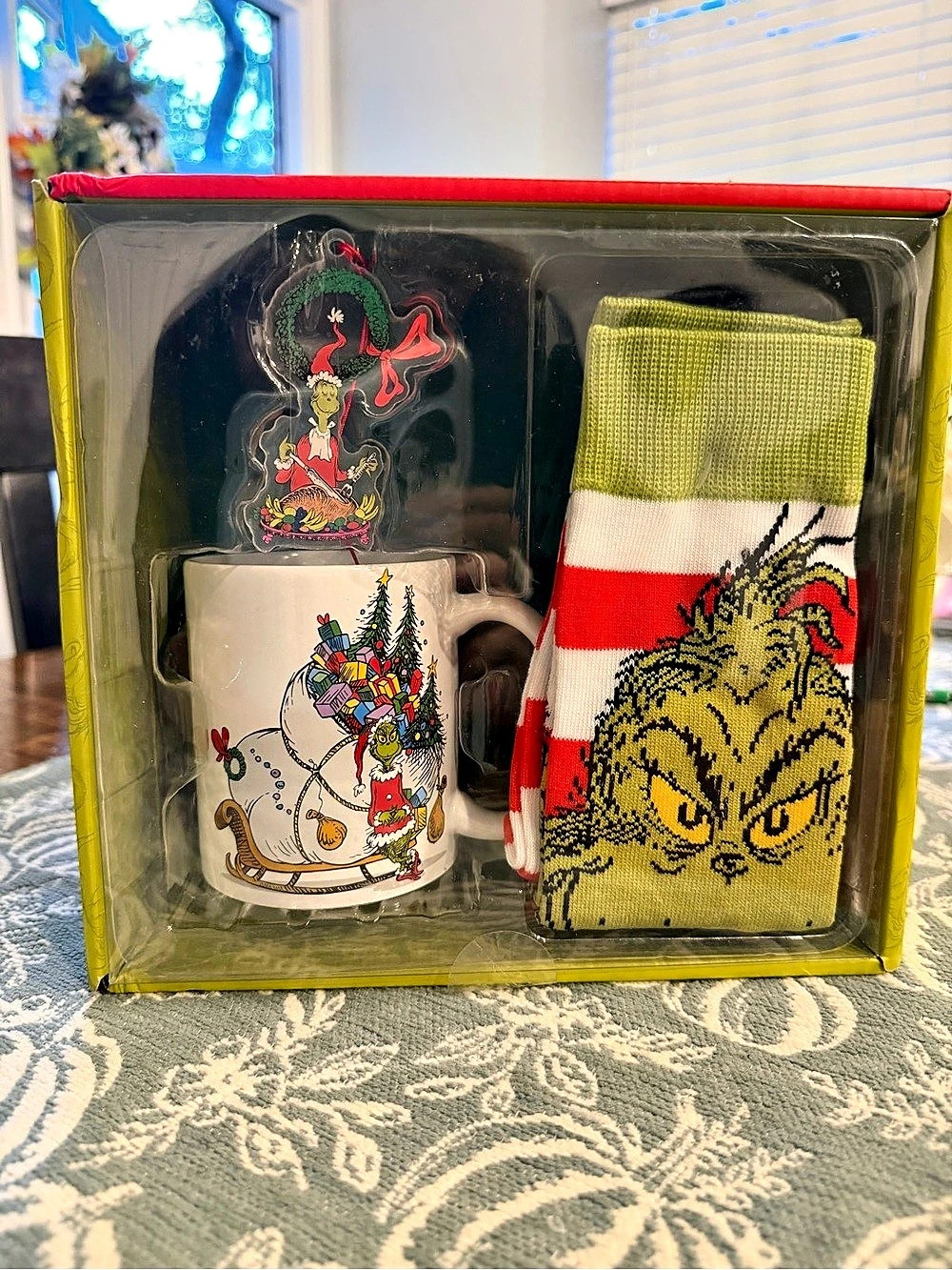 The Grinch Dr. Seuss Grinch Gift Set Holiday Gift Set